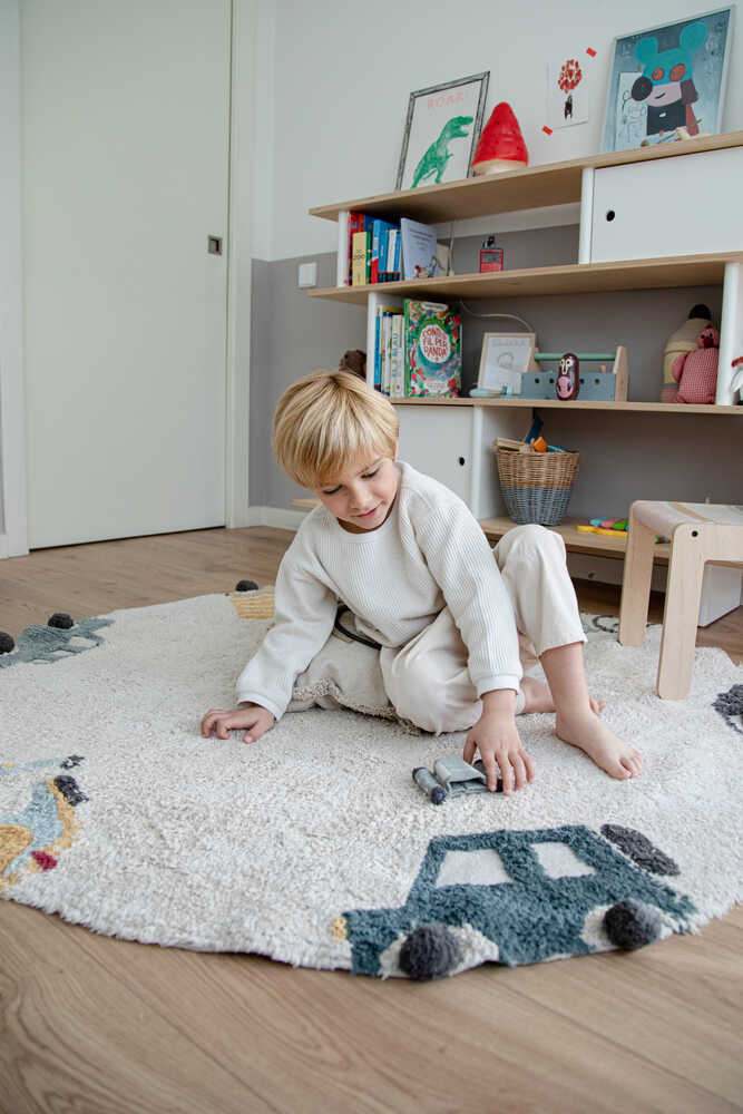 washable-rug-wheels-lorena-canals-2