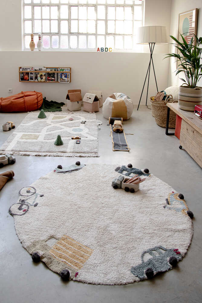 washable-rug-wheels-lorena-canals-4