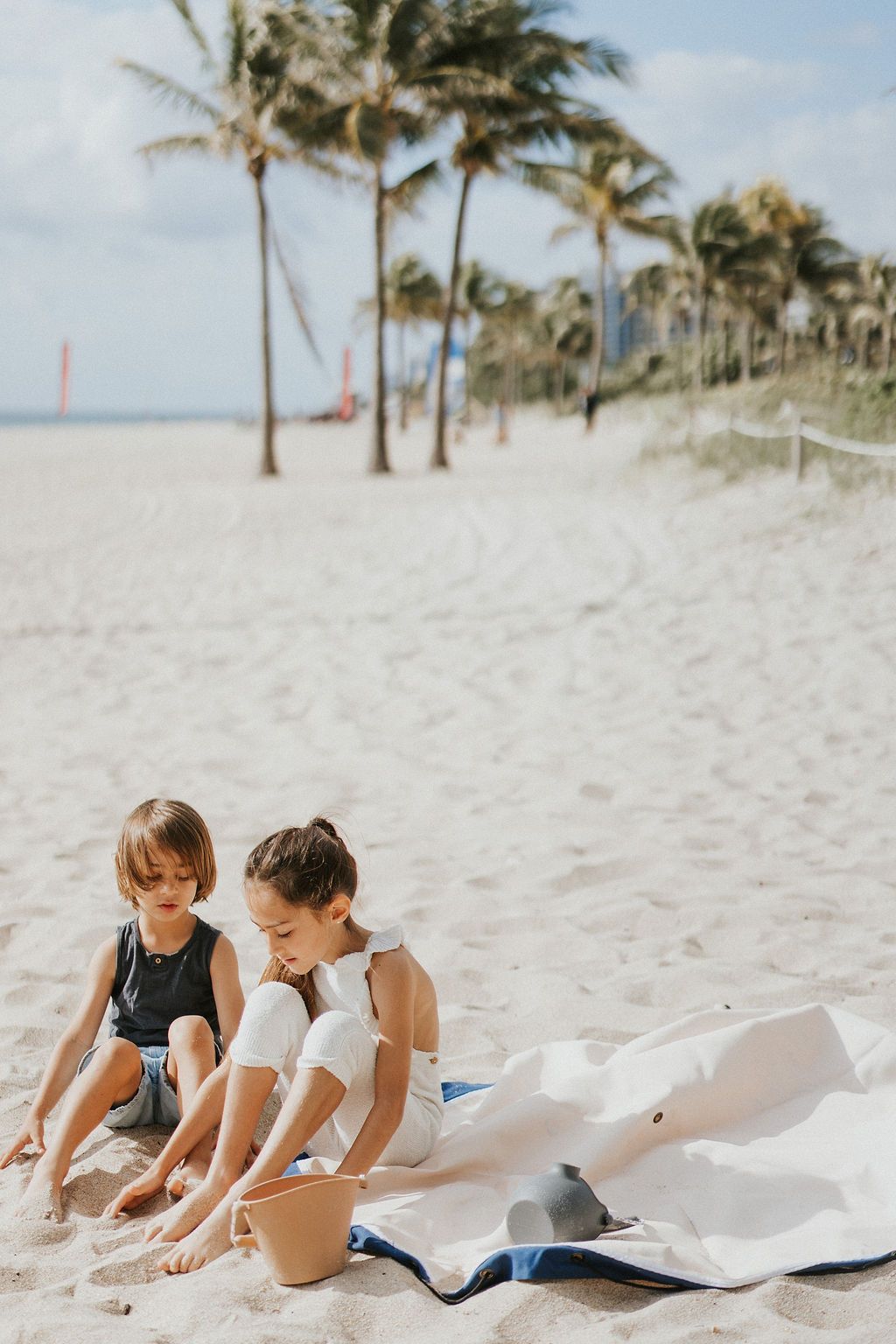 Playandgo_playmat_outdoor_balloon_kidsonthebeach_laurapalaciosphoto