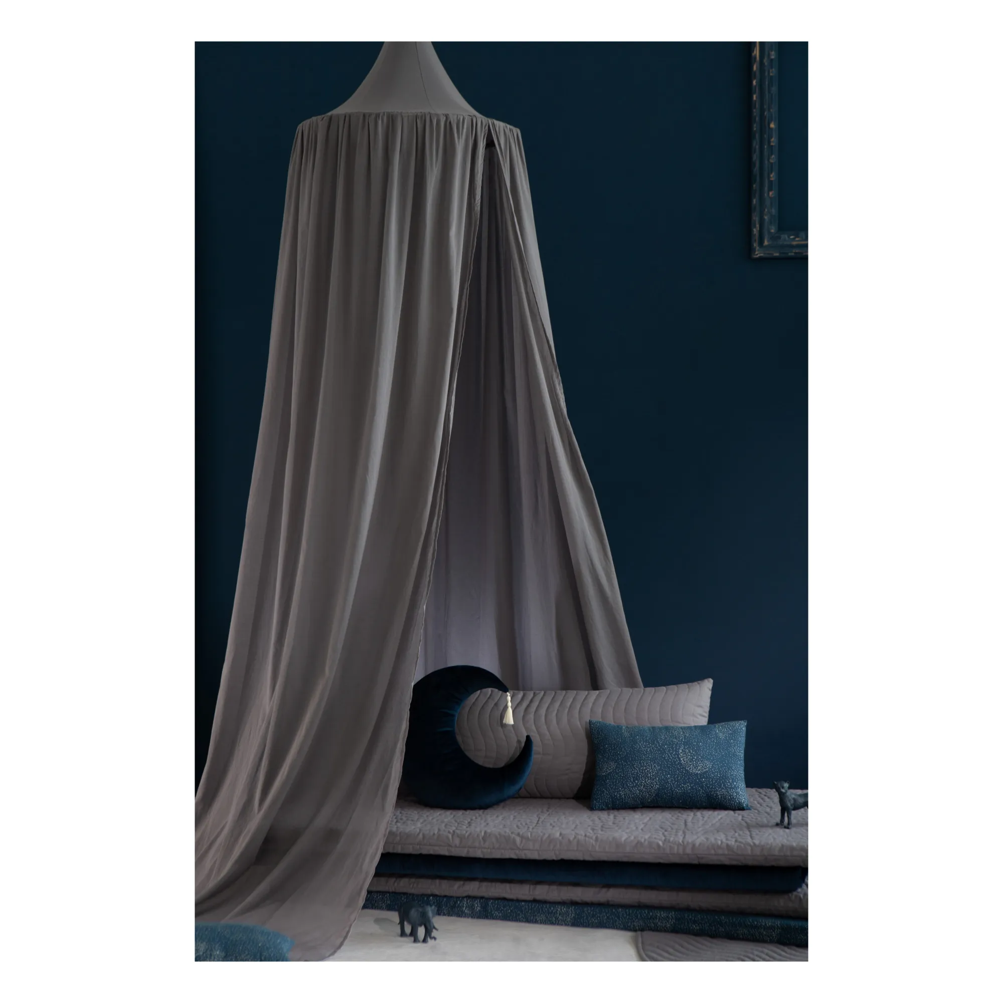 Vera-canopy-grey-nobodinoz-2