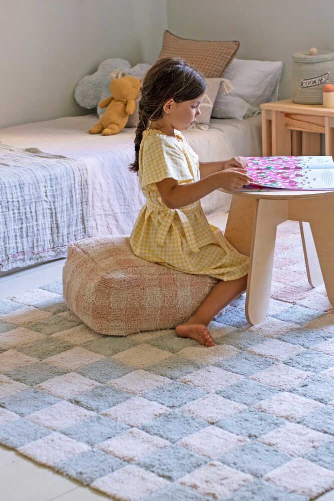 pouf-vichy-rose-lorena-canals-6